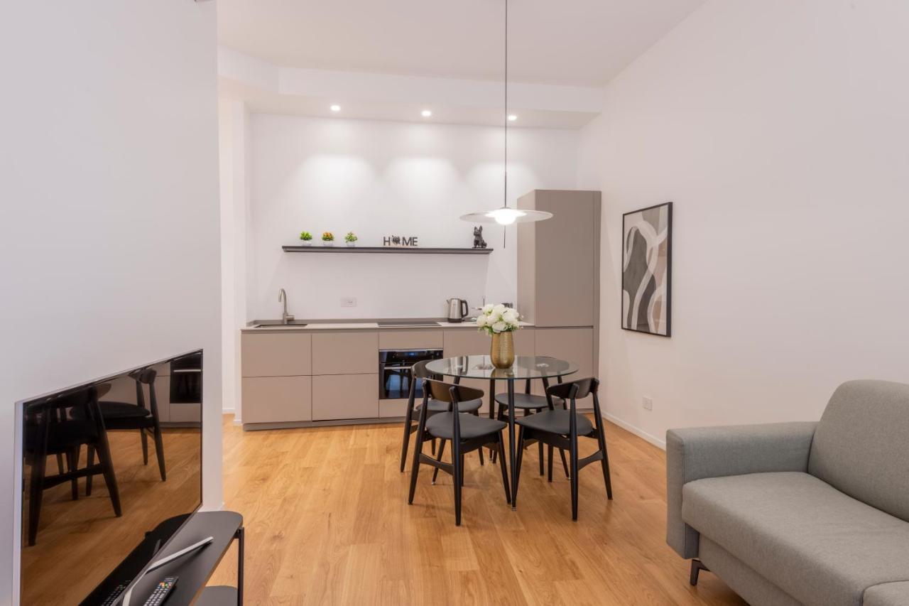 Milan Royal Suites Duomo Luaran gambar