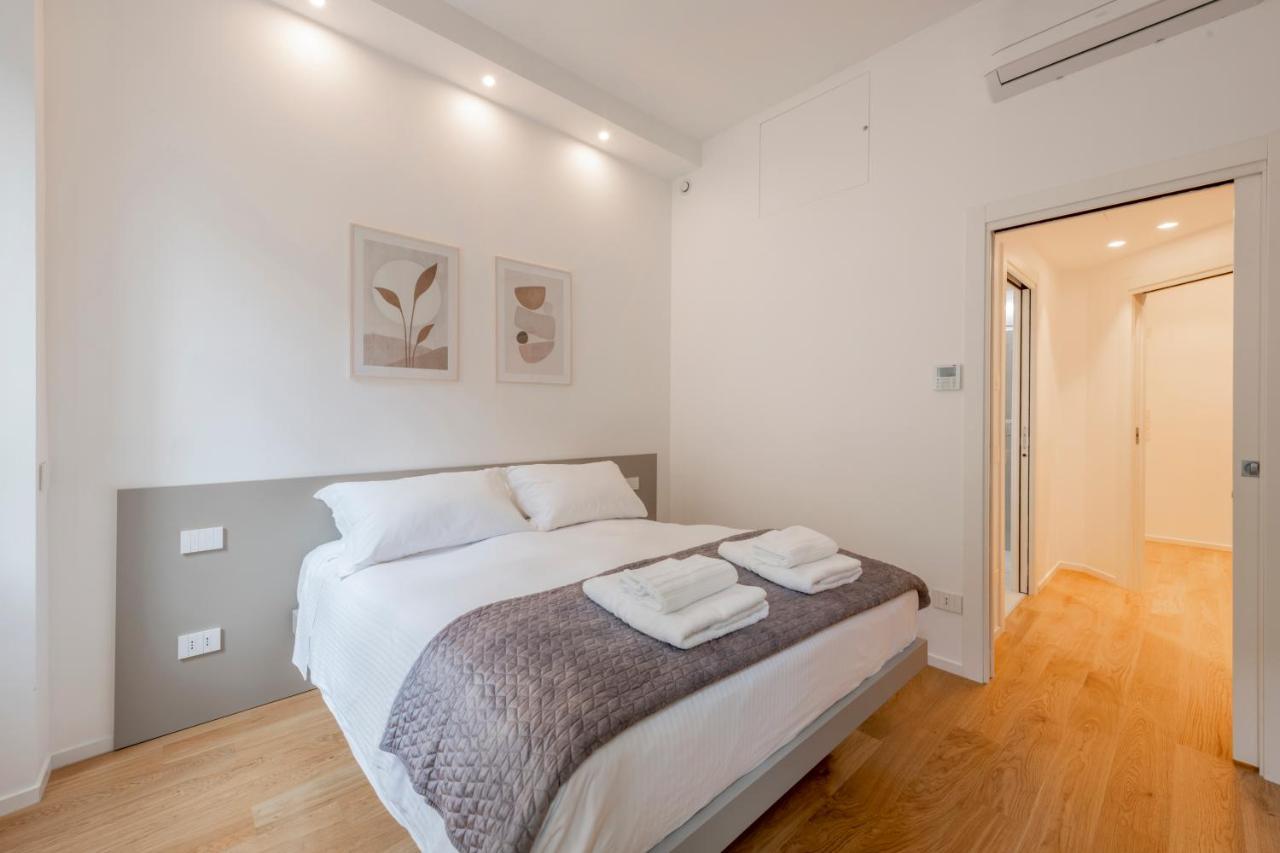 Milan Royal Suites Duomo Luaran gambar